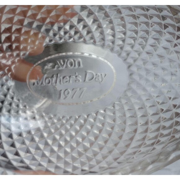 Vintage Avon Fostoria Glass Egg with Soap | Mothers Day 1977 - Picture 5 of 7